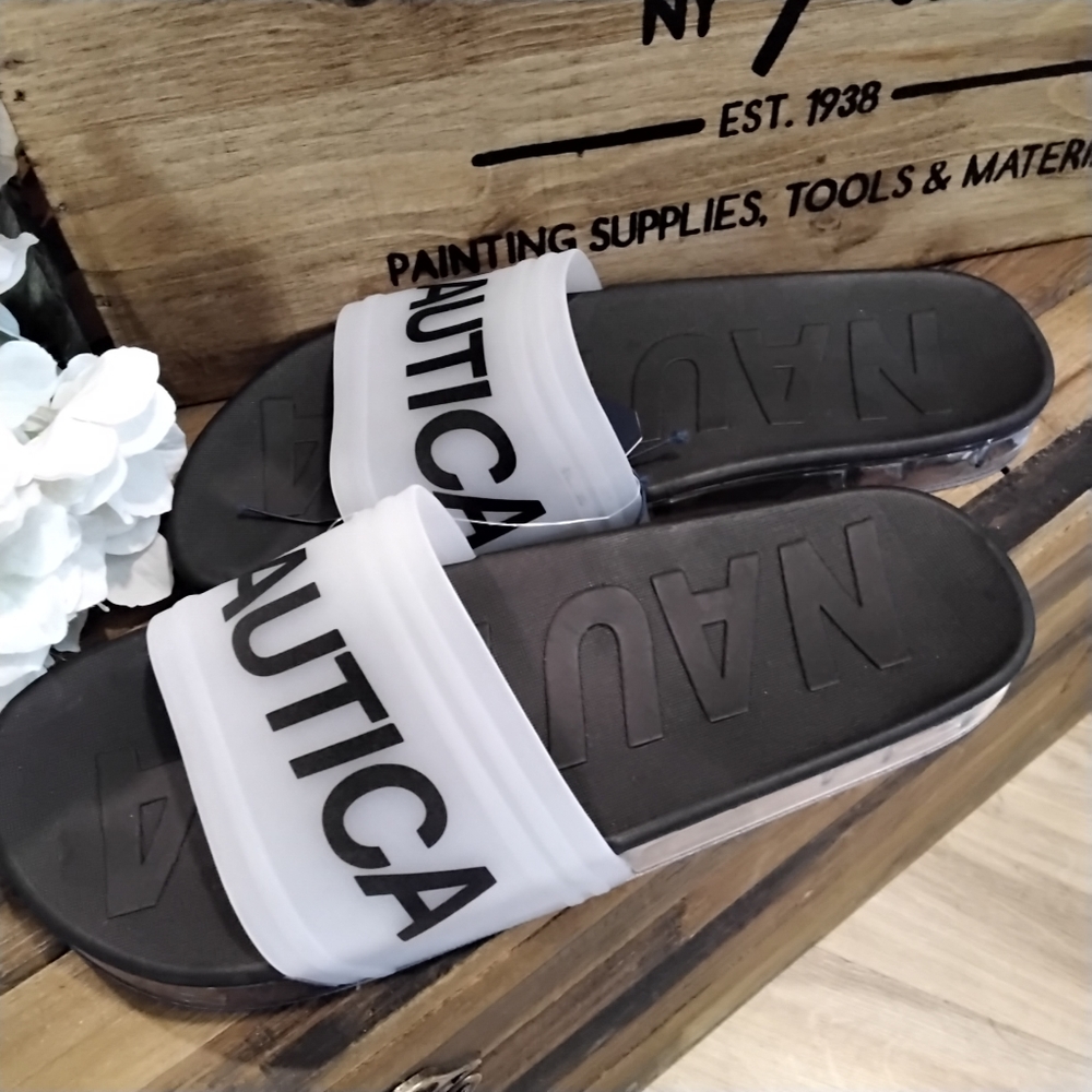 Nautica Slides nwt - Picture 2 of 5